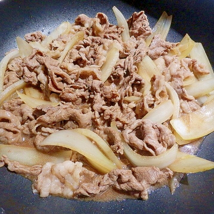 牛小間肉と玉ねぎで☆ 牛皿